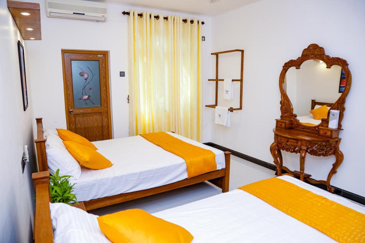 Seven Rich Villa Anuradhapura Bagian luar foto