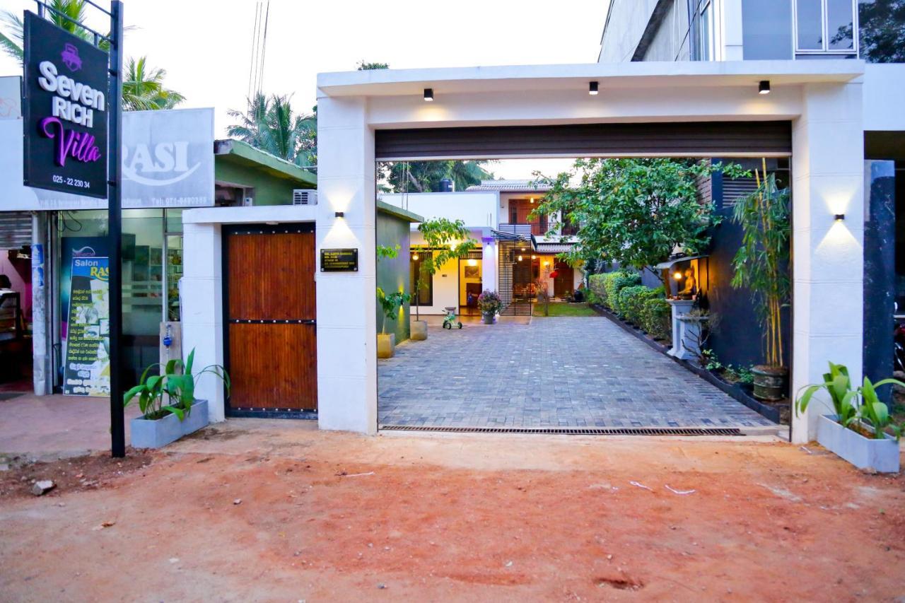 Seven Rich Villa Anuradhapura Bagian luar foto